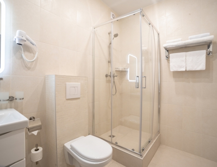 1 категория 2-местный 1-комнатный 1 этаж (П1К2м1к1) - Клинический санаторий «Металлург» Сочи