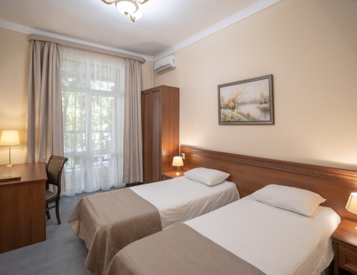 1 категория 2-местный 1-комнатный 1 этаж (П1К2м1к1) - Клинический санаторий «Металлург» Сочи