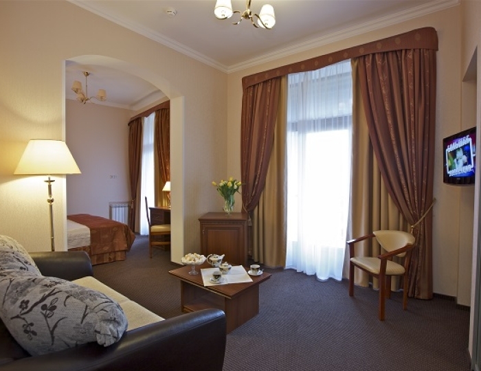 Джуниор сюит 2-местный  СК2м2к1 (комф) - Клинический санаторий «Металлург» Сочи