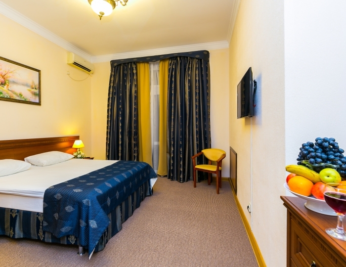 Люкс Л2м2к1,Люкс 2-местный 2-комнатный - Клинический санаторий «Металлург» Сочи