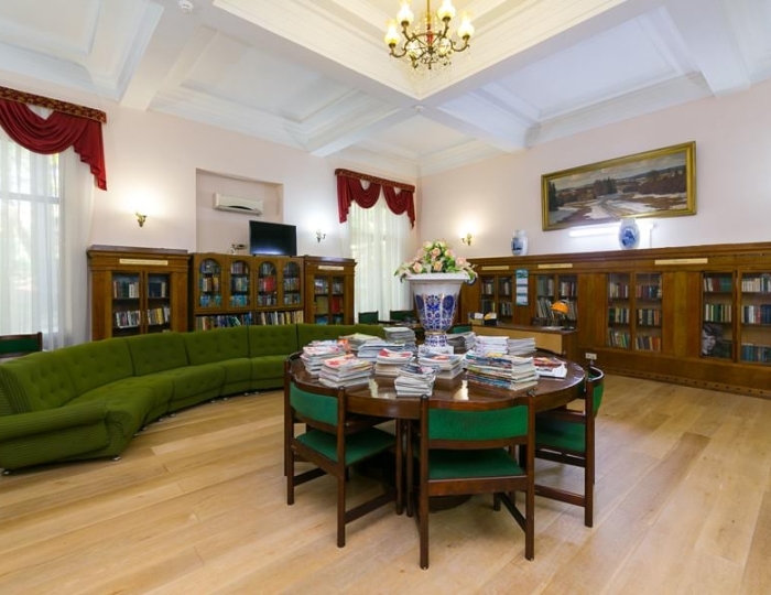 Библиотека с читальным залом - Клинический санаторий «Металлург» Сочи